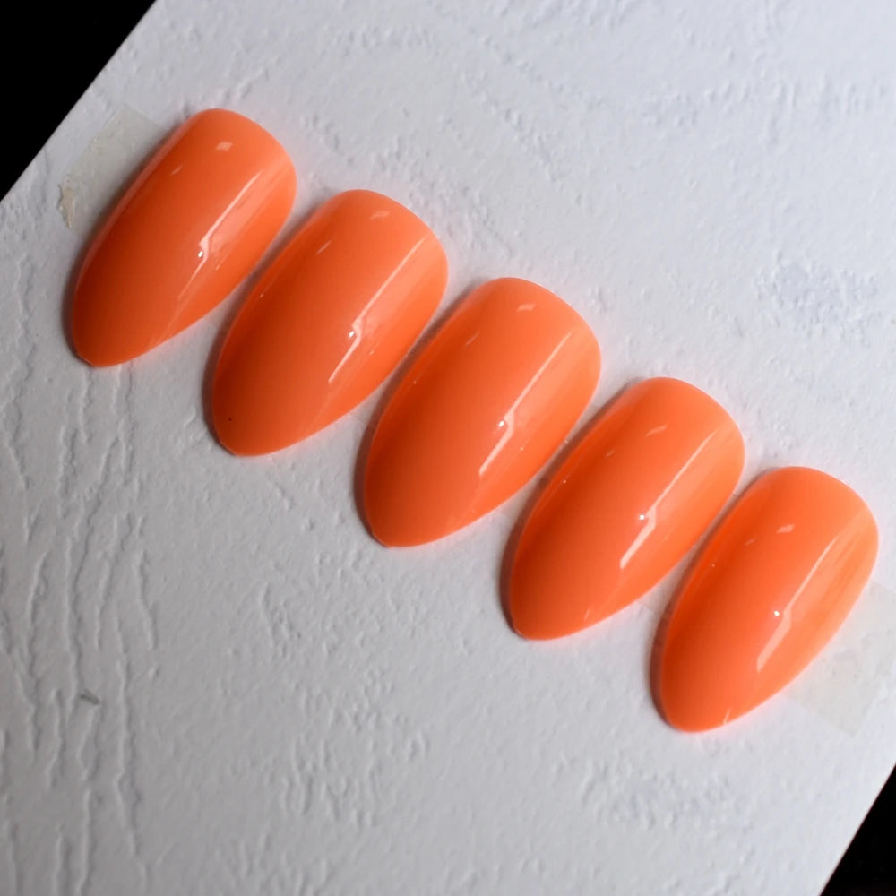 Lunro Sleek Stiletto Set – Light Brown Press-On Nails | Fashion DIY Kit