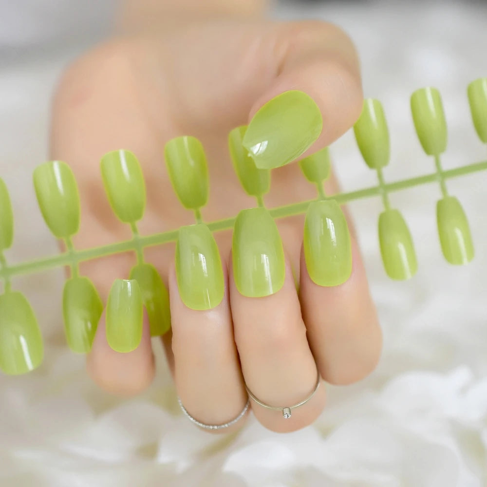 Lunro Sleek Stiletto Set – Light Brown Press-On Nails | Fashion DIY Kit