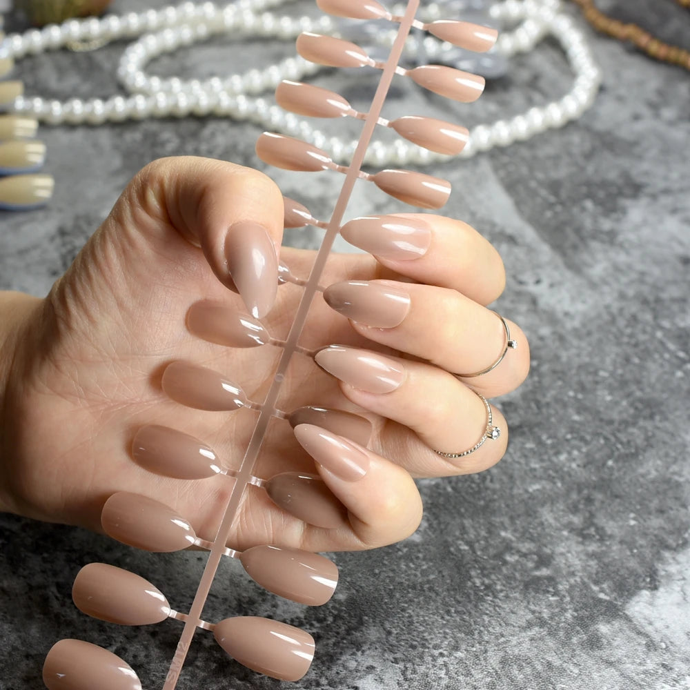 Lunro Sleek Stiletto Set – Light Brown Press-On Nails | Fashion DIY Kit