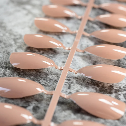 Lunro Sleek Stiletto Set – Light Brown Press-On Nails | Fashion DIY Kit