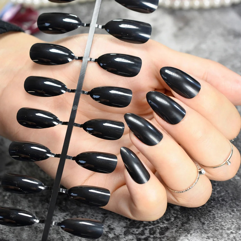 Lunro Sleek Stiletto Set – Light Brown Press-On Nails | Fashion DIY Kit