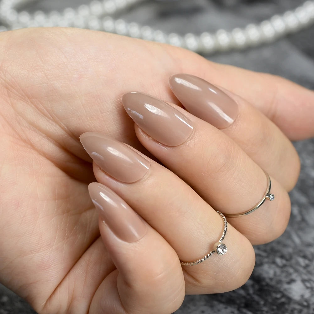 Lunro Sleek Stiletto Set – Light Brown Press-On Nails | Fashion DIY Kit
